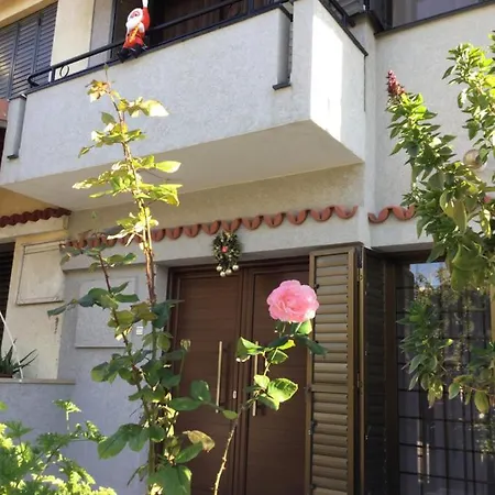 Nikola's House リマソール