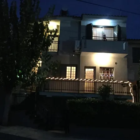 Nyaraló Nikola's House *