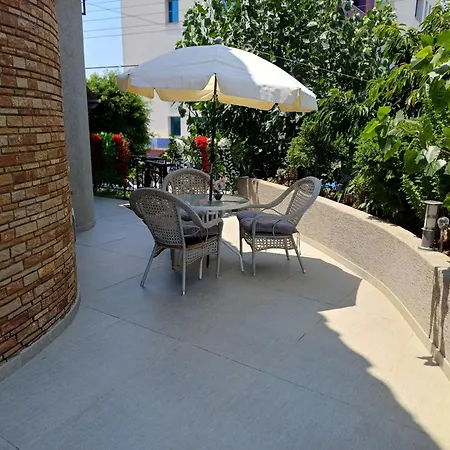 Nikola's House Nyaraló *