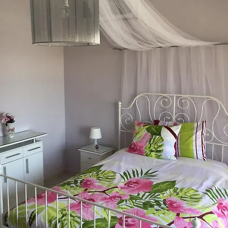 Nyaraló Nikola's House Limassol