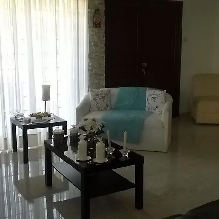 Nikola's House リマソール