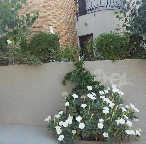 Semesterbostad Nikola's House *